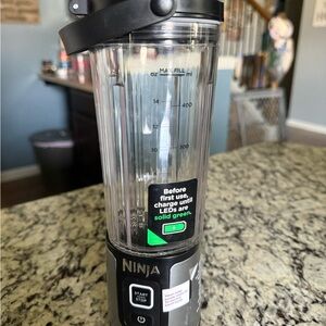 Ninja Personal Blender - Clear Pitcher with Black and Silver Base